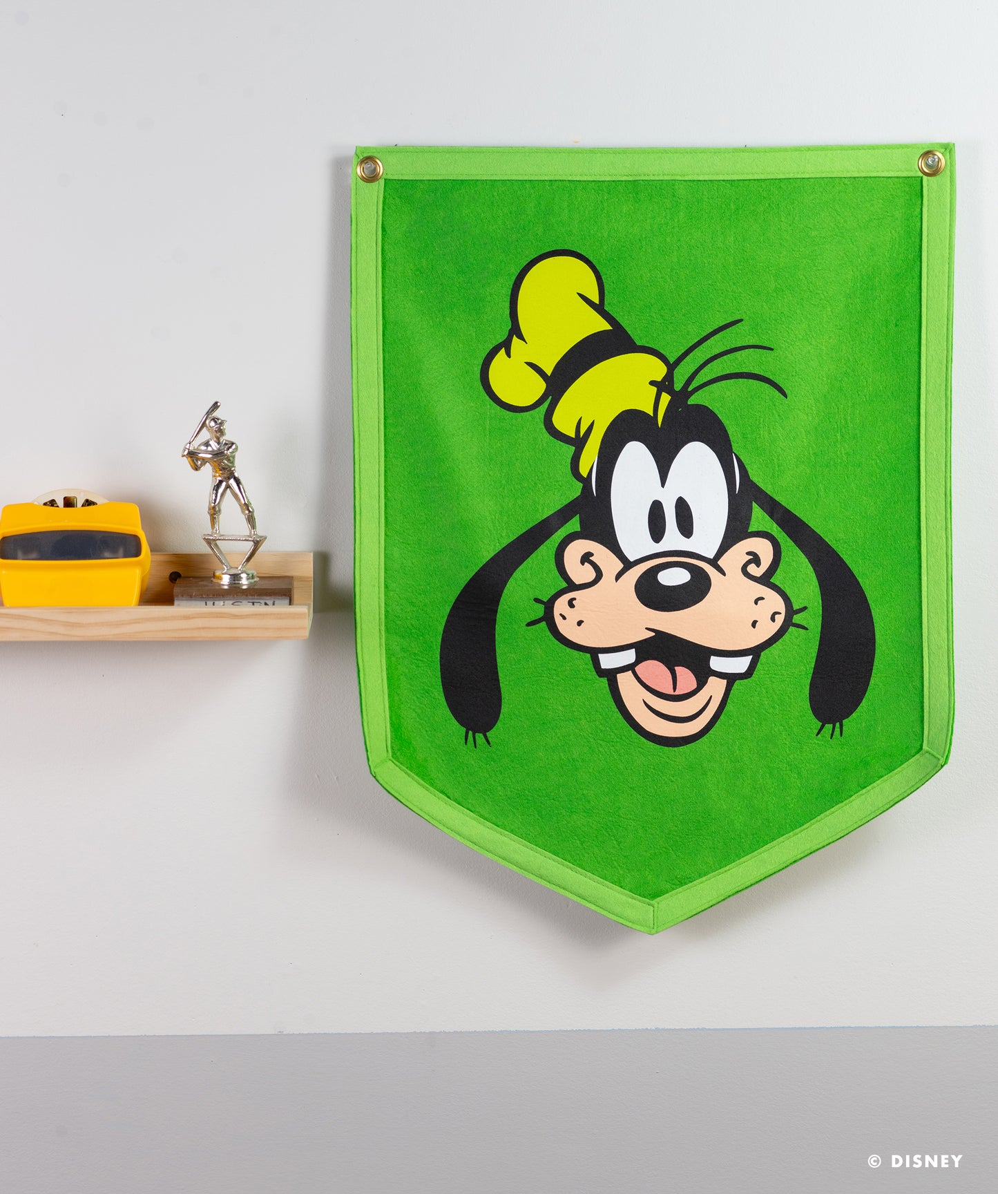 Disney's Goofy - Camp Flag