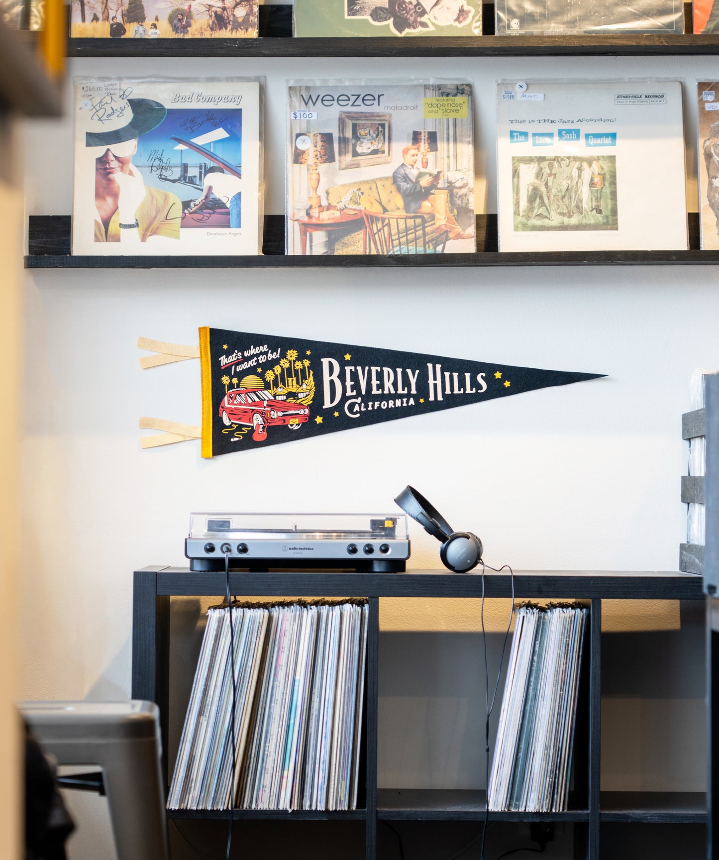 Beverly Hills That's Where I Want To Be Pennant • Weezer x Oxford Pennant