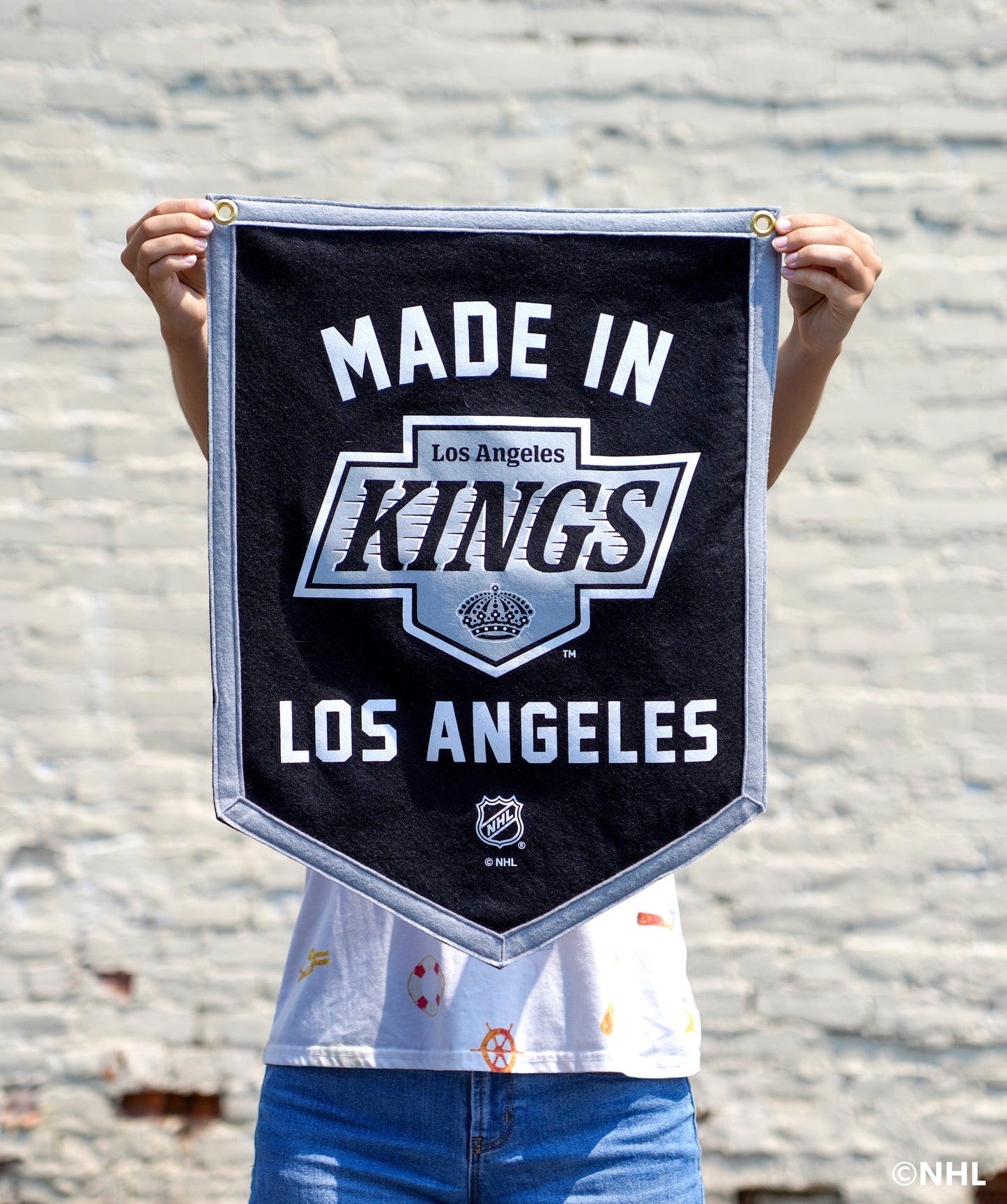 Made In Los Angeles: Los Angeles Kings Camp Flag • NHL x Oxford Pennant