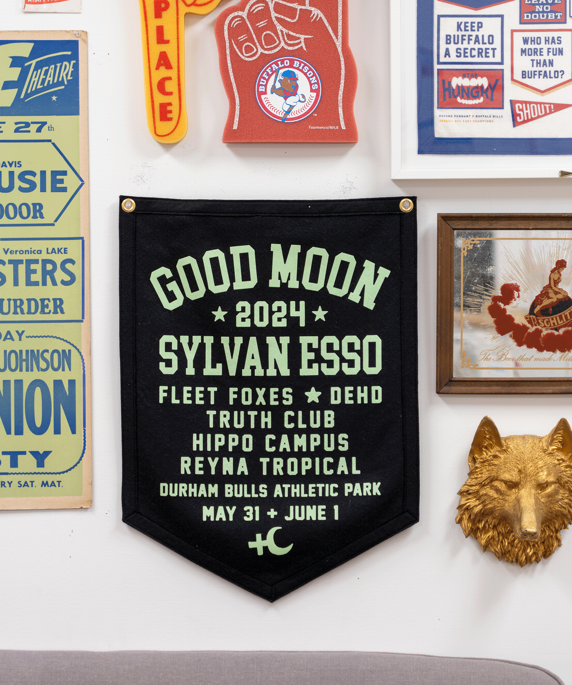 Good Moon 2024 Camp Flag • Sylvan Esso x Oxford Pennant Good Moon 2024 Camp Flag • Sylvan Esso x Oxford Pennant